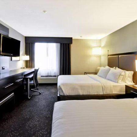 Holiday Inn Express Romulus / Detroit Airport By Ihg Экстерьер фото