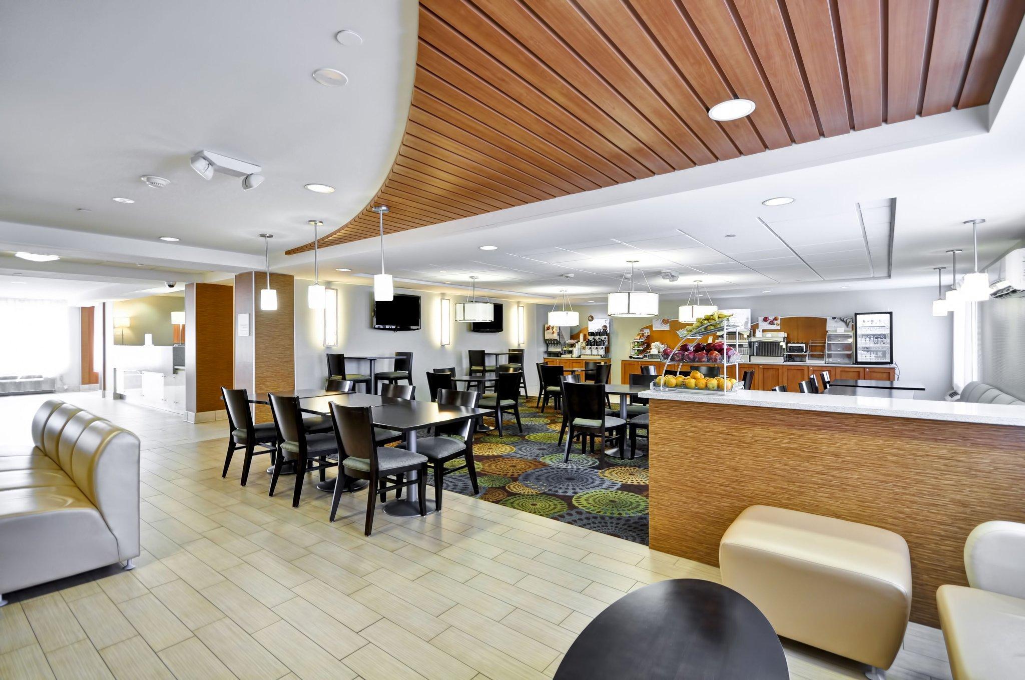 Holiday Inn Express Romulus / Detroit Airport By Ihg Экстерьер фото